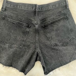 Madewell Relaxed Mid-Length Denim Shorts.  W30.  New with tags.